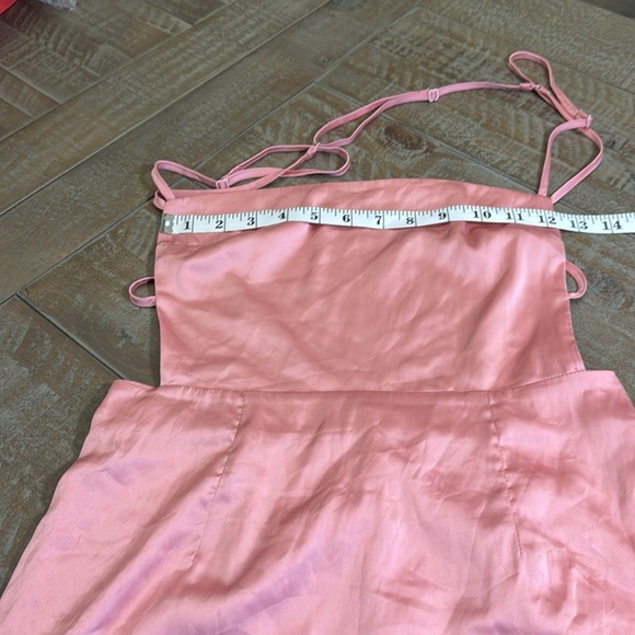 superdown
sienna strappy back dress color: dusty rose - Picture 9 of 13